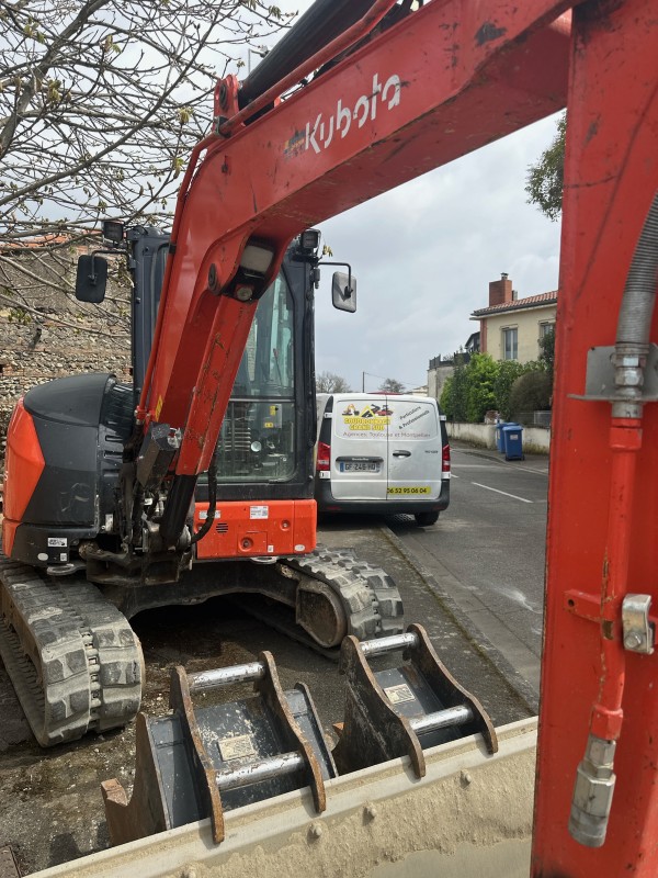 pose enrobé à chaud rouge sur allée de garage à Fenouillet 31 