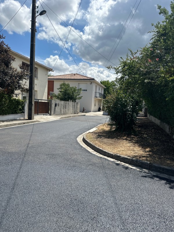 pose enrobé à chaud sûr une allée à Toulouse 31200 
