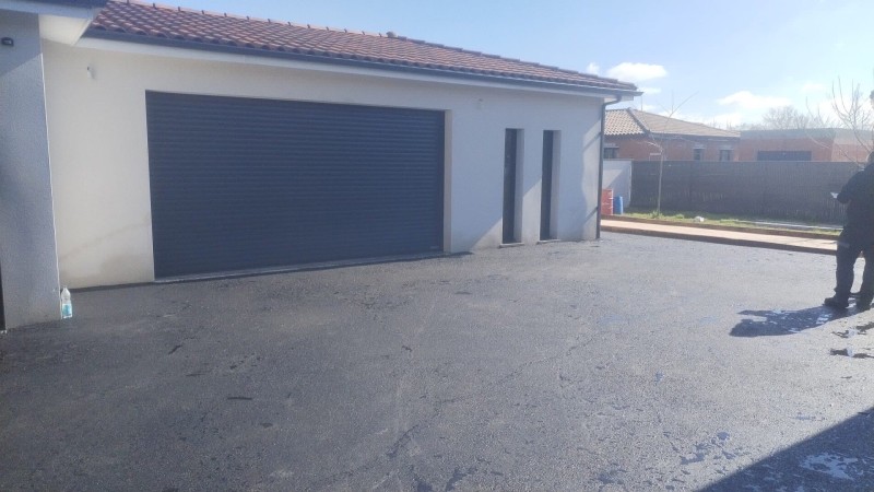 pose enrobé à chaud et goudronner une allée de garage à GAILLAC le Tarn
